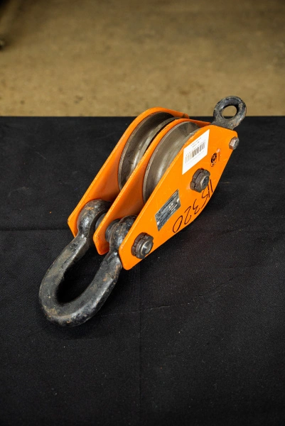 Блок монтажный двухрольный с ушком TOR 32 т