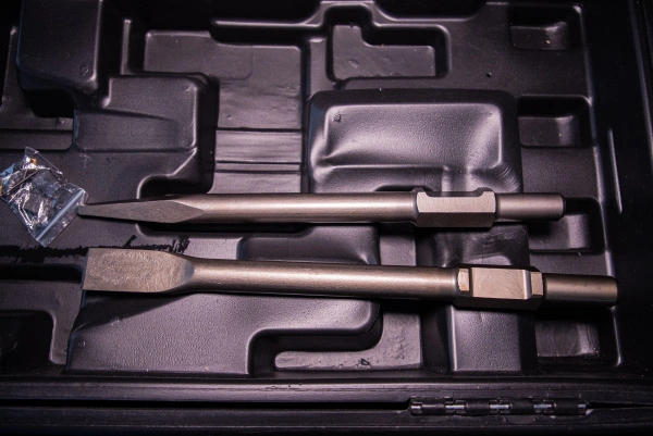 Молоток отбойный электрический ТОR DH16T 1900ВТ 60Дж HEX30